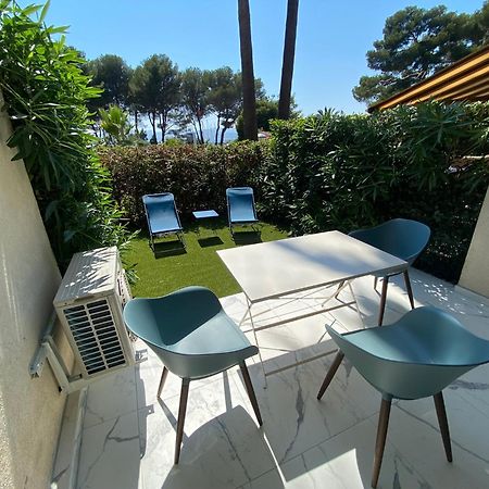 Appartement Face Mer Et Port Santa Lucia Climatise Et Wifi Saint-Raphaël Exteriör bild