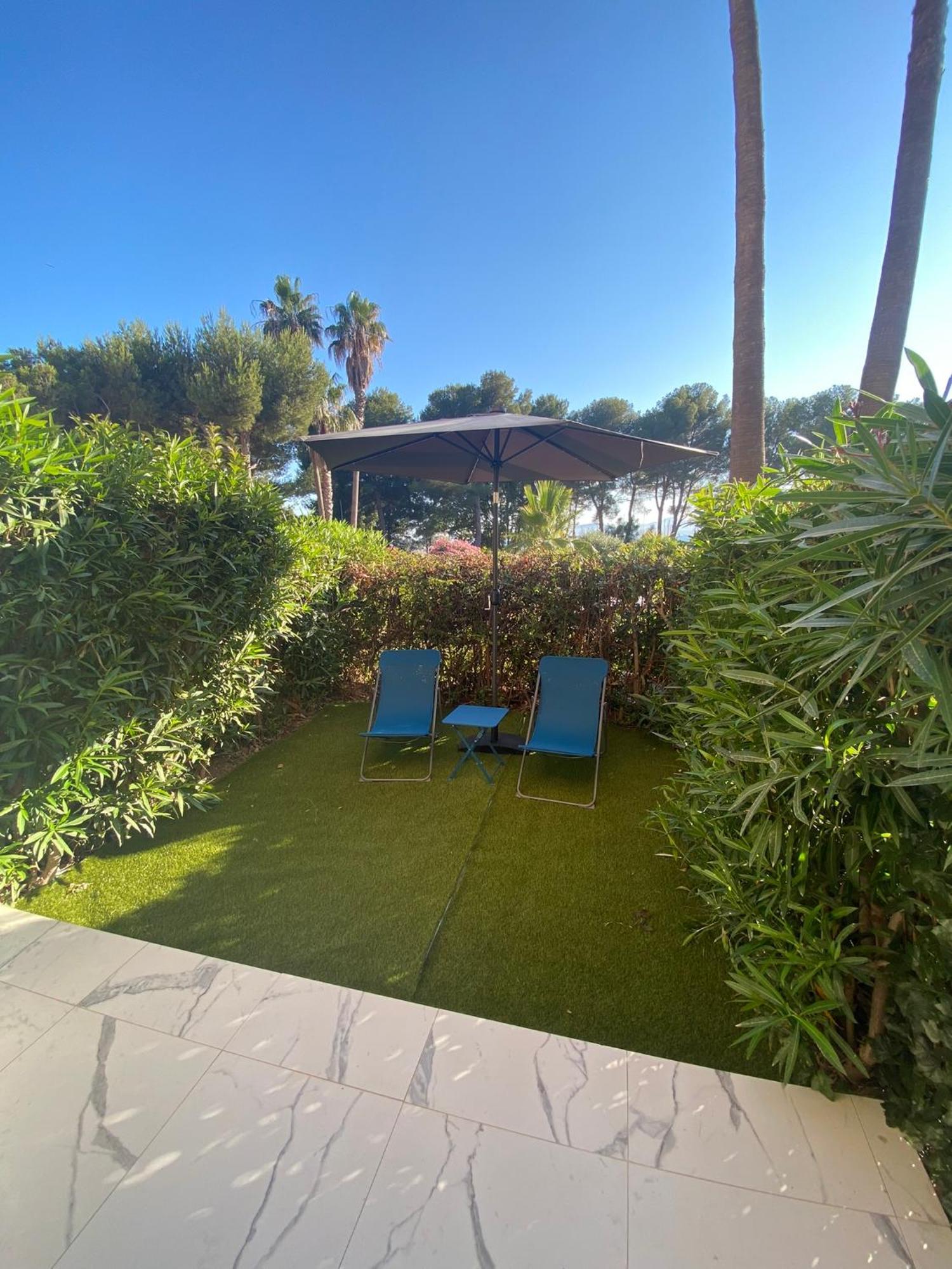 Appartement Face Mer Et Port Santa Lucia Climatise Et Wifi Saint-Raphaël Exteriör bild